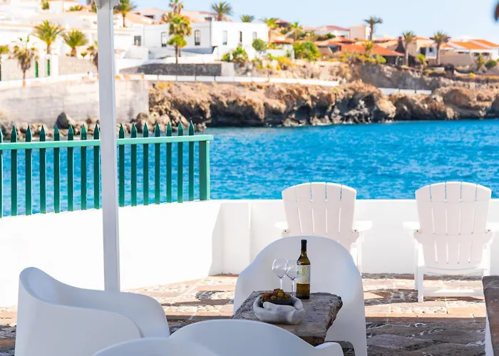 Traditional Canary House *